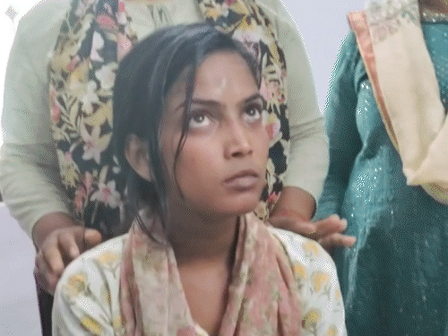 Girl who met Rahul Gandhi in Gaya Alleged Police for Beating Her in Patna | Riya assaulted by Rahul Gandhi: said- Police entered the house and beat up pregnant women; Police bid – went to find the accused – Patna News
