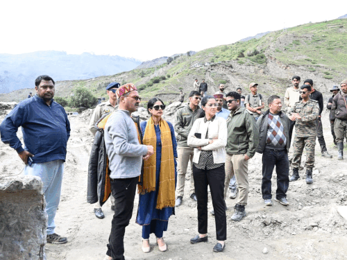 Lahaul Flood 500 Tourists Evacuate News Update | Flood in Lahaul, 500 tourist rescue: Communication restored including electricity and water, work to evacuate DC dialects continues-Manali News